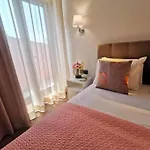 Esmeralda - Charming In Сasa de vacaciones *
