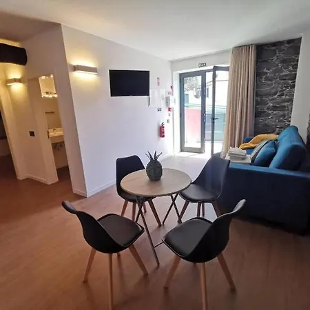 Chale Esmeralda - Charming In * Calheta (Madeira)