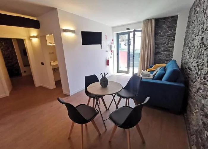 Esmeralda - Charming In * Calheta (Madeira)