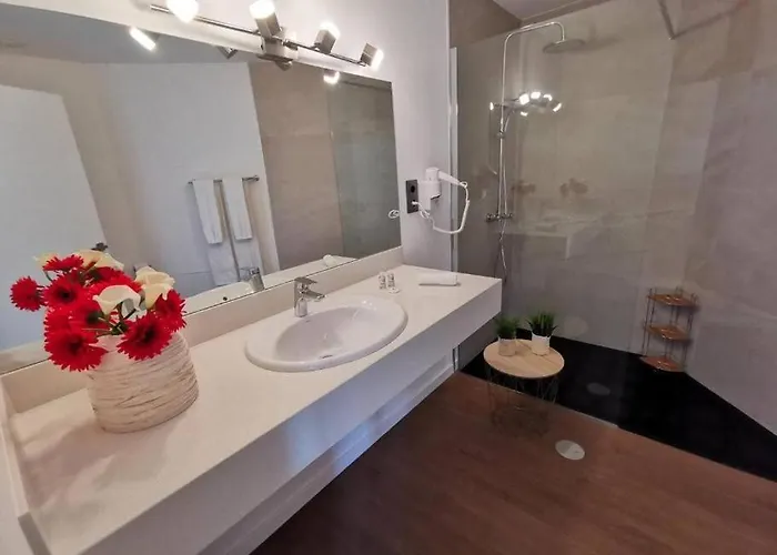 Esmeralda - Charming In * Calheta (Madeira)