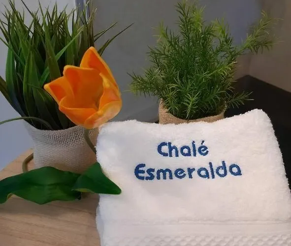 Esmeralda - Charming In Calheta (Madeira)