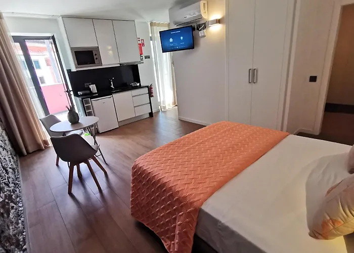 Chale Esmeralda - Charming In Calheta (Madeira)